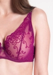 Braletka push-up fuksja – usztywniany biustonosz z welurową koronką