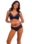 Granatowy biustonosz braletka na sylwetce – model push-up z przedłużoną koronką