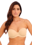 Cielisty biustonosz bez ramiączek na modelce – gładka bardotka strapless
