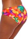 Profil różowych fig bikini w kwiatki – dopasowanie i krój