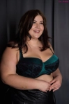 Portret modelki w czarno-zielonym biustonoszu Ewa Michalak BM Galway