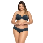 Komplet bielizny grafitowej plus size – koronkowe szorty i biustonosz.